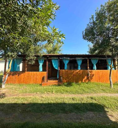 Kiten Other | Family-Friendly Oasis Blue in Lozenets, Perfect for Pets