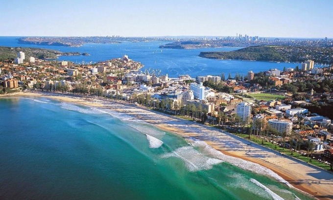 Manly Apartment | Escape to Oasis by the Sea: Manly Apartment Retreat