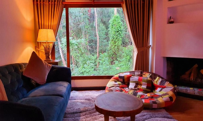La Gran Via Ski Chalet | Discover Oasis Chalé 93: Family-Friendly Retreat Awaits