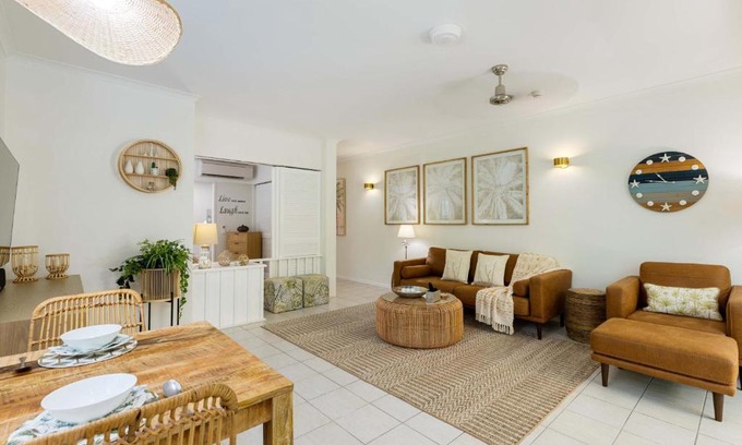 Port Douglas Apartment | Stylish Oasis Luxe on Macrossan - 4-Star Retreat with Pool