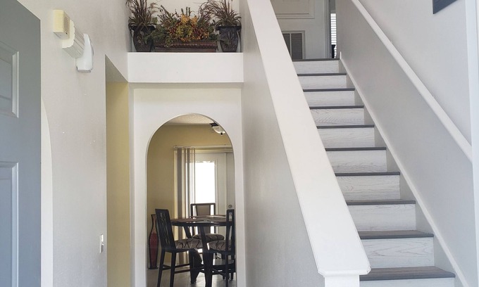 Arlington House | Comfort Oasis: Family-Friendly Stay with Kitchen Access