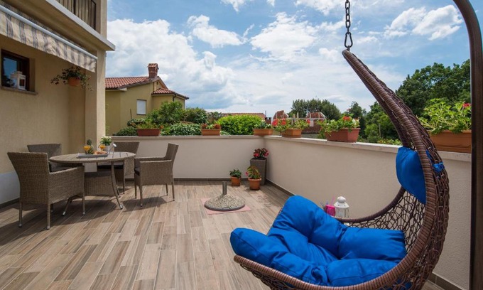 Mihotici Apartment | Tranquil Oasis of Peace near Opatija with Ocean Views