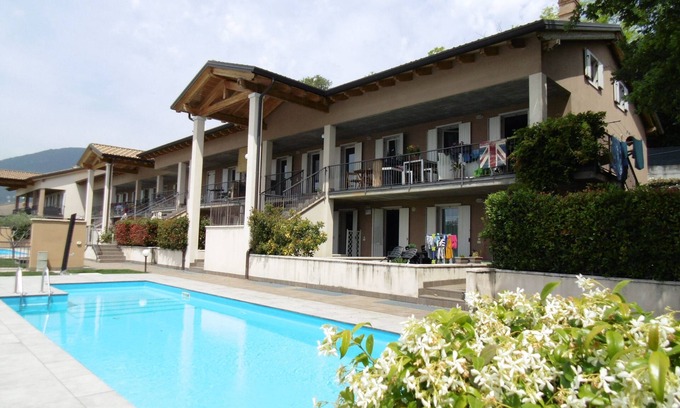 Caprino Veronese House | Relaxing Oasis on Lake Garda with Private Outdoor Jacuzzi
