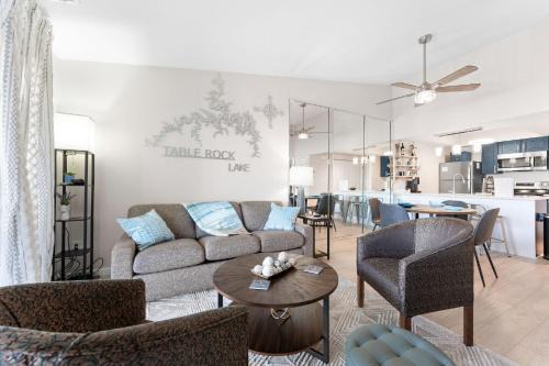 Kimberling City Apartment | Relax at Oasis on Table Rock Lake: Pet-Friendly Retreat