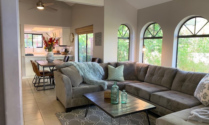 Palm Springs Resort | Discover Your Oasis Paradise Near Downtown Palm Springs