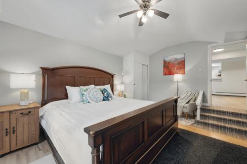 Dartmouth House | OatHillLakeSide suit