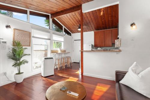 Ocean Beach House | OB Cottage Retreat Best Location, Patio & Beach!