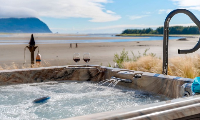 Gearhart House | Experience Nature: Hot Tub, River & Mountain Views Await