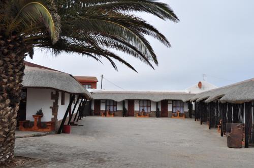 Luderitz House | Ocean View Obelix Guesthouse: Family-Friendly Retreat