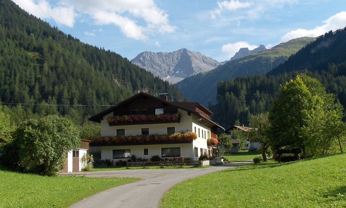 Bach Apartment | Oberbach Apartment: Mountain Views and Family-Friendly Amenities