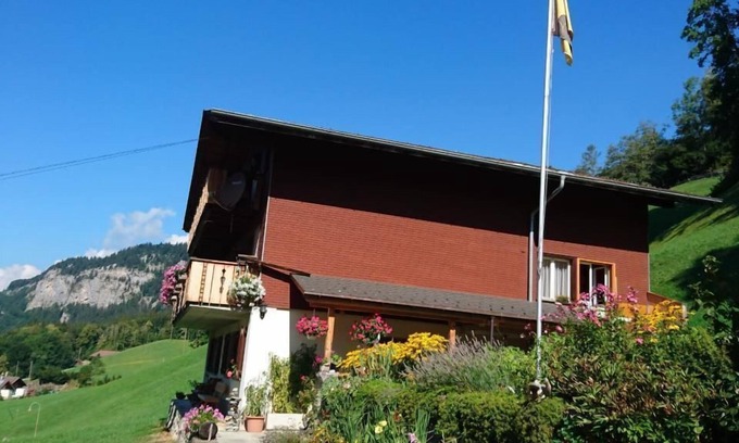 Hohfluh Ski Chalet | Family-Friendly Holiday Apartment Hasliberg Hohfluh for 4