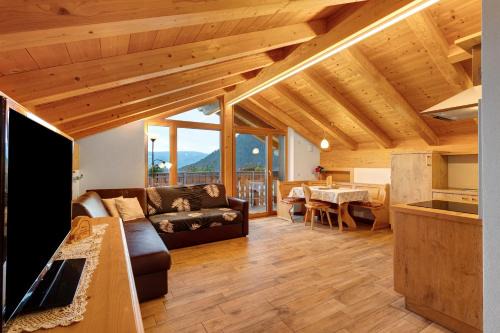 Vallarga Apartment | Family-Friendly Retreat at Oberhof Apt Panorama