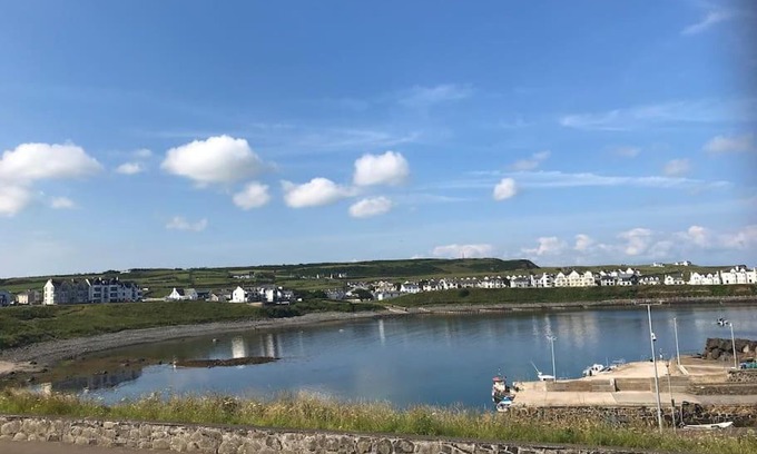 Portballintrae Apartment | Unmatched Oceanfront Views at Obsidian in Portballintrae