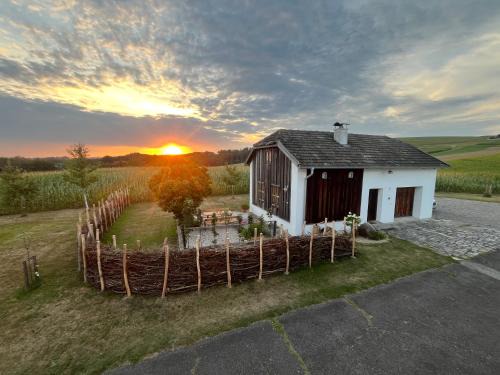 Pregarten House | Family-Friendly Stay at Obstgartl in Mühlviertler Hügelland