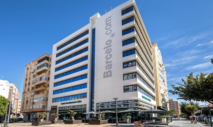 Cadiz Hotel | Delightful Occidental Cádiz: Family-Friendly With Great Amenities