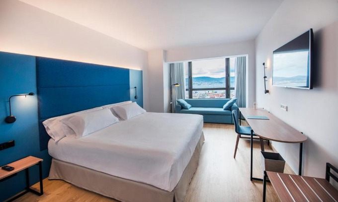 Santiago de Vigo Hotel | Discover Occidental Vigo: 4-Star Comfort and Family Friendly