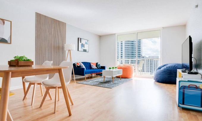 Brickell Condo | Magnificent Miami Brickell Condo with Ocean and City Views