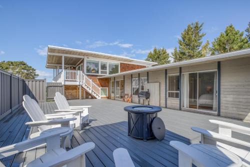 Gearhart House | Relax at Ocean Avenue: 4-Star Family-Friendly Retreat