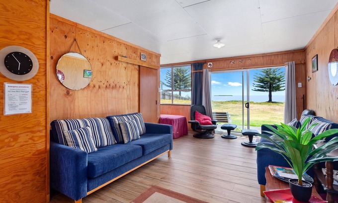Ohope Cottage | Cozy Ocean Bach - Perfect for Families at Ohope Beach