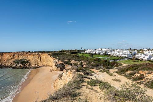 Conil de la Frontera House | Oceanfront Beachside House with Pool and Private Access