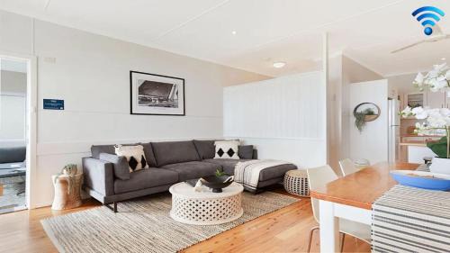Currarong Apartment | Ocean Blue Apartment One: Oceanfront Retreat with Top Ratings