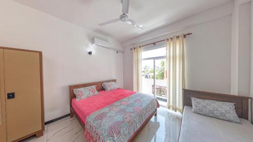 Wellawatta North Apartment | Cozy Ocean Breeze Apartment Colombo with Breakfast Included