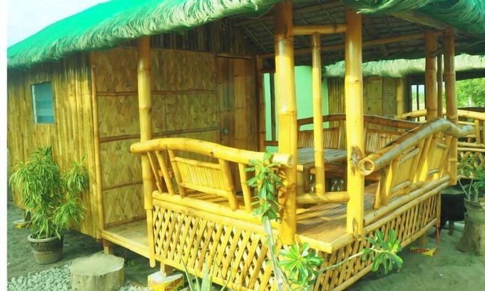 Bacnotan Cottage | Ocean Breeze - Child Friendly Bahay Kubo Retreat