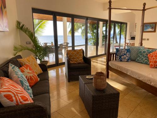 Teahupoo Villa | Relax at Ocean Breeze Villa: 4-Star with Private Beach Access