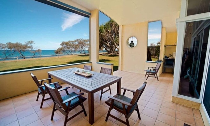 Coral Cove House | Ocean Club House: Oceanfront Bliss with Golf Course Access