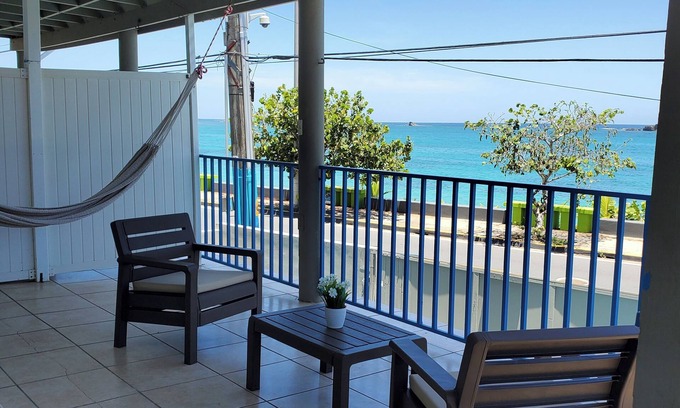 Puerto Nuevo Apartment | Ocean Dreams Apt # 1, n3 bedroom apartment with AC in charming Vega Baja