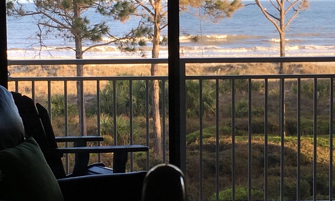 Hilton Head Island Condo | Ocean Dunes 318: Direct Oceanfront Retreat with Bikes