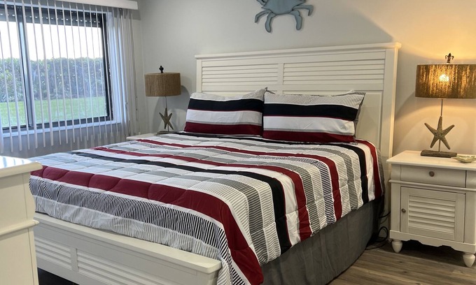 Fort Pierce Shores Condo | Ocean Front Condo on Hutchinson Island with Pool & Ocean View