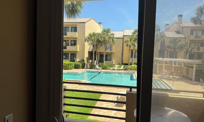 Sawgrass Apartment | Ocean front and pool side beautiful condo for unforgettable beach holiday