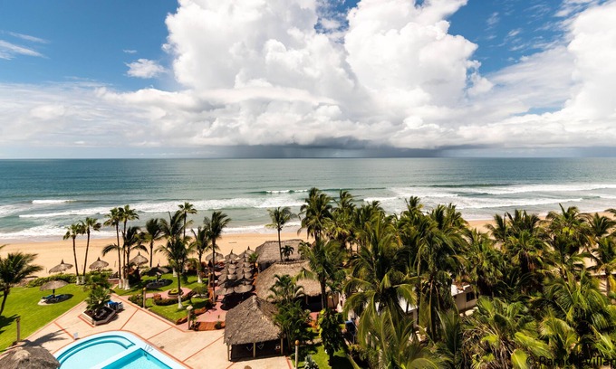 Quintas del Mar Condo | Ocean front beautiful condo.
