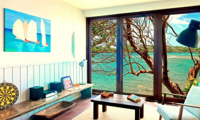 Arawak Hill House | Ocean Front Cliffside Villa with Pool and Spa Retreat