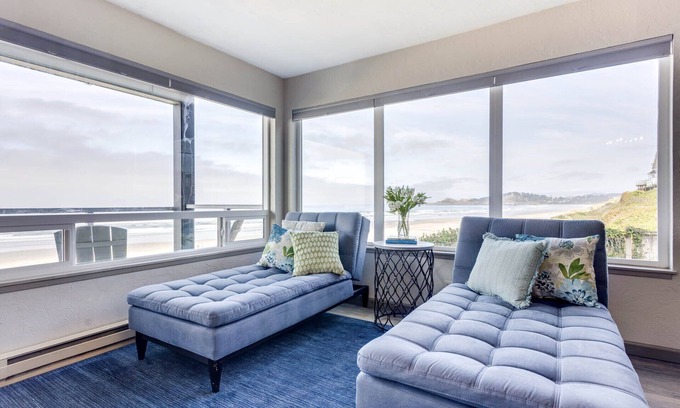 Eddyville Condo | Ocean Front Condo with Lighthouse Views - Walk to Nye Beach