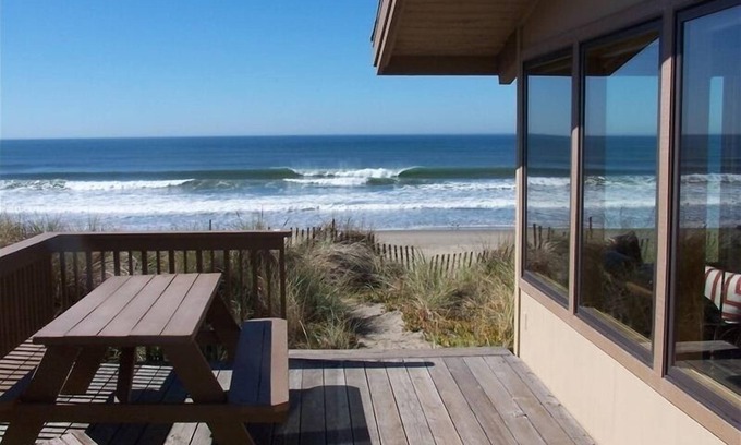Watsonville House | Ocean Front Family Retreat with Panoramic Ocean Views