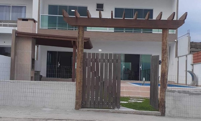 Bracui House | Ocean Front Getaway at Praia dos Coqueiros, Angra dos Reis