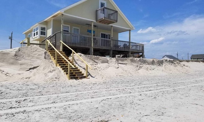 Surf City Cottage | Pet-Friendly Ocean Front Retreat on Topsail Island
