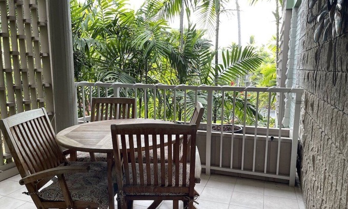 Kailua-Kona Condo | Oceanfront Condo with Pool & Spa - Guest Rated 10/10