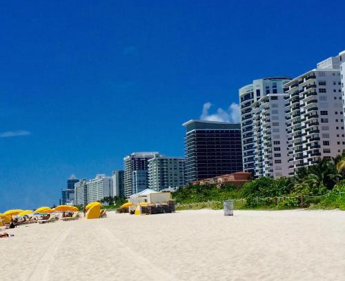 Mid Beach Apartment | Ocean Front Resort Studio with Ocean View & Pool Access