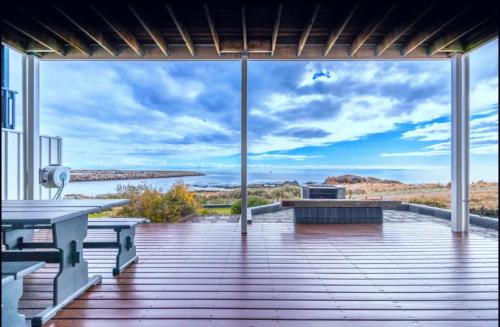 Wirrina Cove House | Ocean Front retreat Fleurieu Coast Wirrina Cove