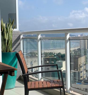 Pompeia Apartment | Oceanfront Paradise: Exquisite Amenities & 9.6/10 Rating