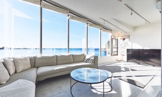 Zushi House | Oceanfront Retreat for Up to 7 Guests in Zushi Kanagawa