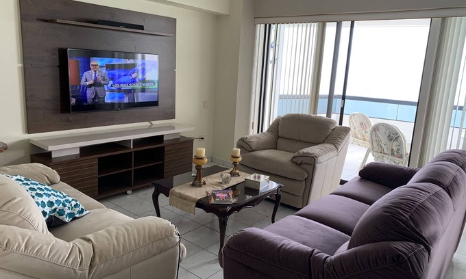 Salinas Apartment | Ocean Front View Apartment with Pool and Family Amenities
