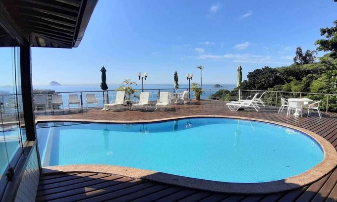 Sao Conrado House | Beachfront Mansion with Private Pool and Spa Retreat