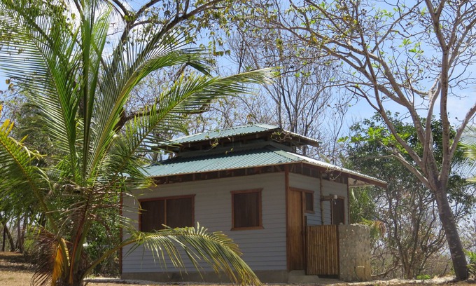 San Juanillo House | Romantic Oceanfront Bungalow with Spa and Pool Access
