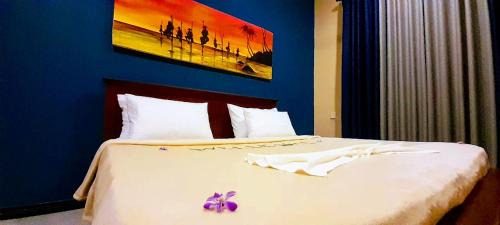 Hettimulla Apartment | Cozy Ocean Gate Residence: Pet-Friendly with Breakfast