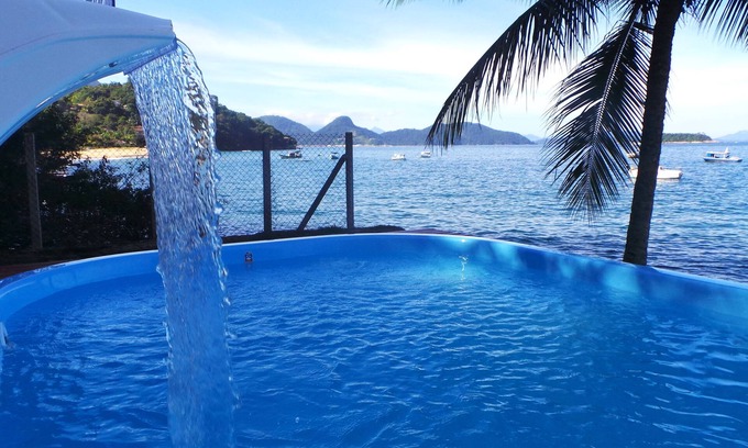 Mambucaba Apartment | Relaxing Ocean Green Flats with Pool and Scenic Views