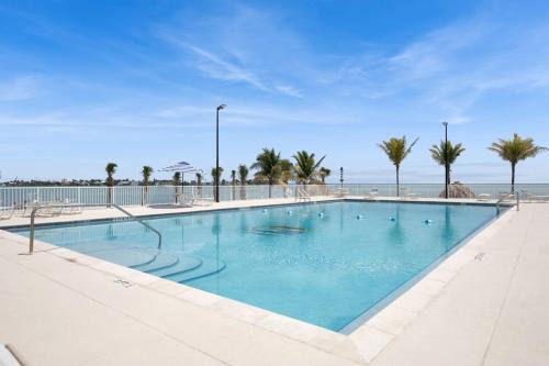 Marathon House | Ocean Isles Pelican Palace